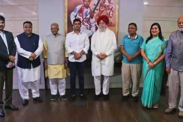 ఆపరేషన్ సిండూర్ re ట్రీచ్: రెండవ ఆల్-పార్టీ ప్రతినిధి బృందం యుఎఇ కోసం బయలుదేరుతుంది